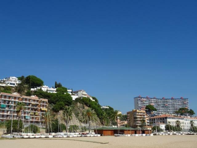 شقة Duplex En Frente De La Playa Al Lado De Barcelona كانيه دي مار المظهر الخارجي الصورة